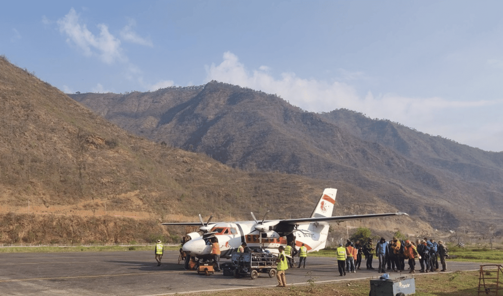TRANSFER TO RAMECHAP -  - Adventure Tour